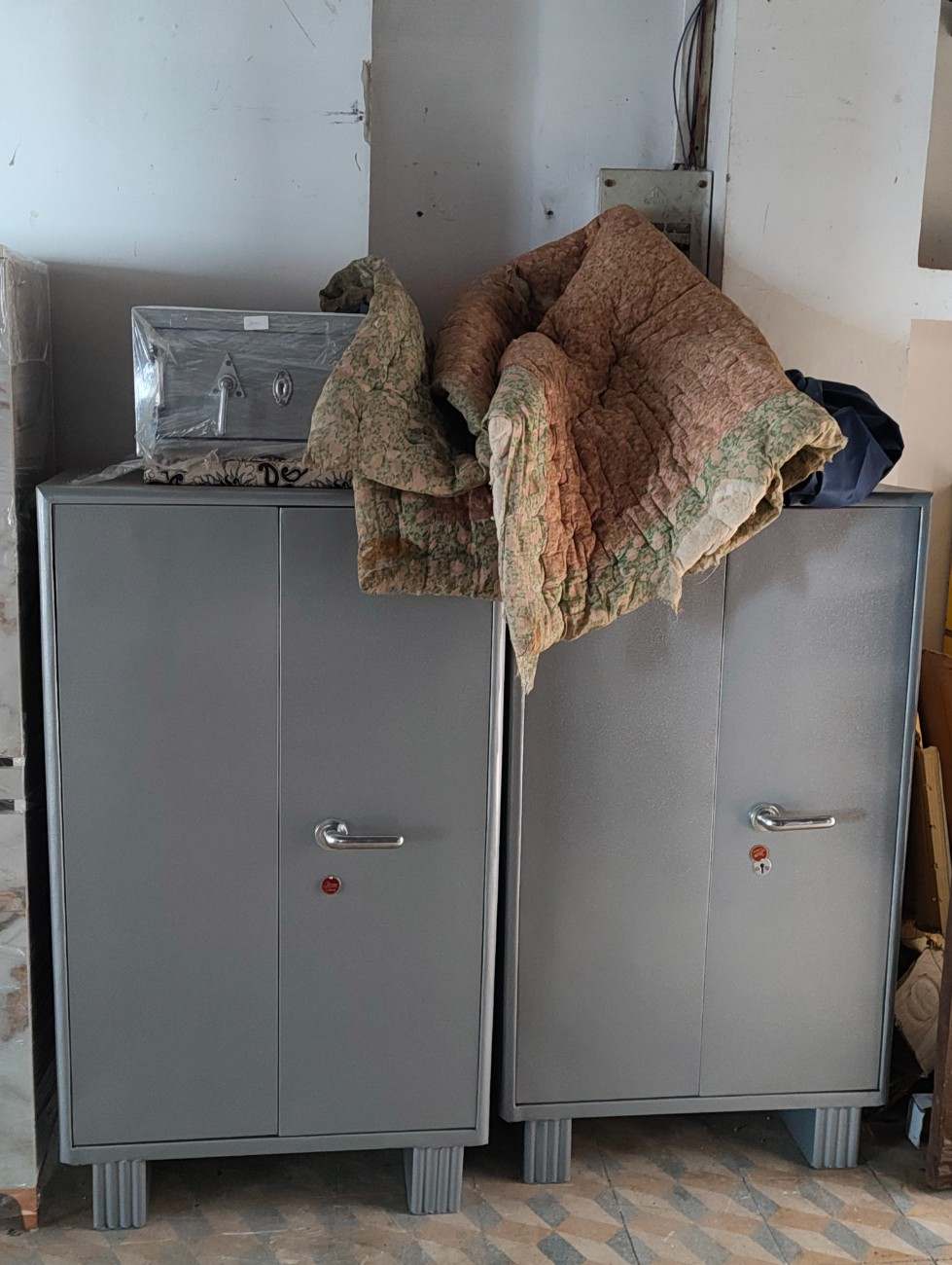 Compact Double Door Almirah - Jain Furniture Ajmer